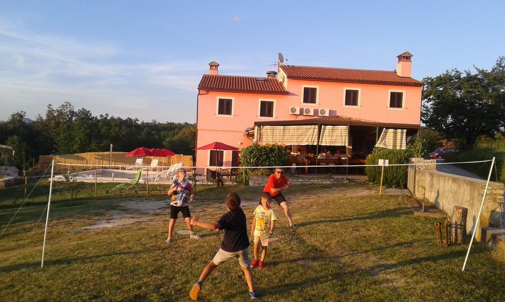 Bed And Breakfast Rogocana Labin  Esterno foto