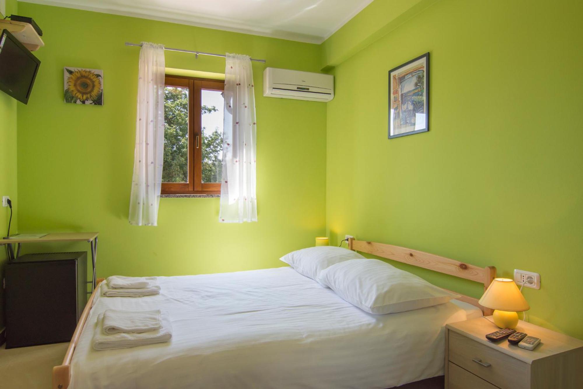 Bed And Breakfast Rogocana Labin  Esterno foto