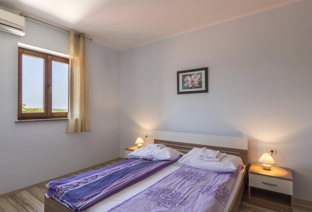 Bed And Breakfast Rogocana Labin  Esterno foto